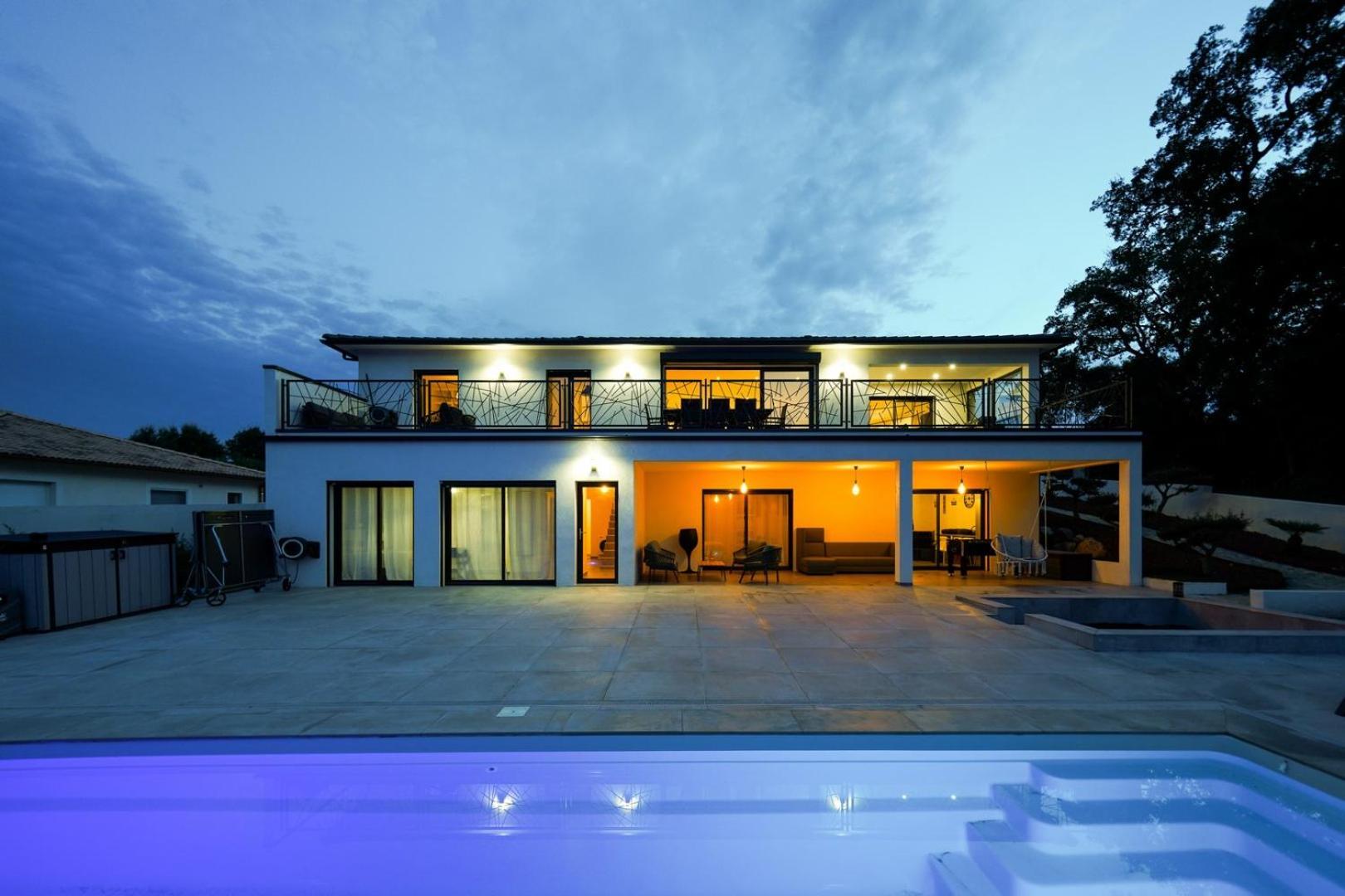 Tres Belle Villa A Ghisonaccia Avec Piscine Chauffee Extérieur photo