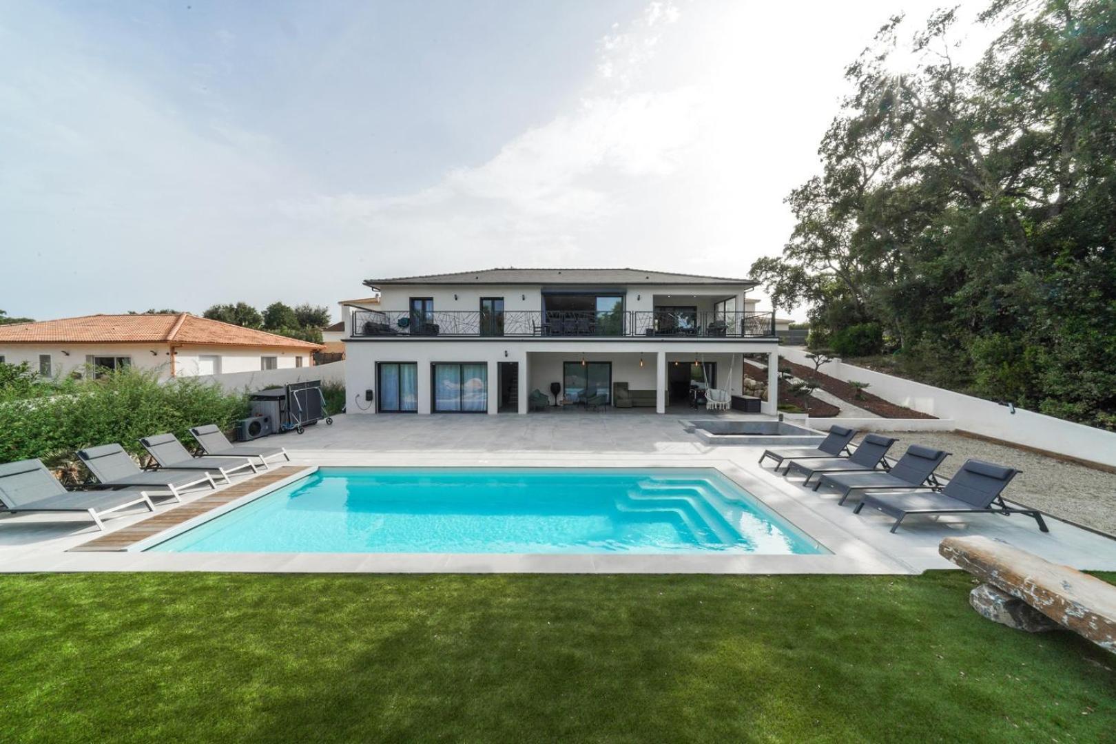 Tres Belle Villa A Ghisonaccia Avec Piscine Chauffee Extérieur photo